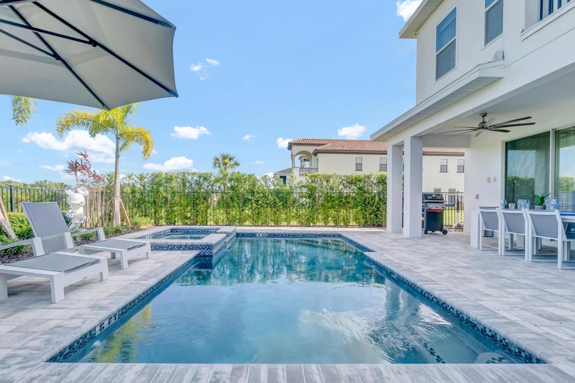 Beautiful House With Pool In Reunion 10 Minutes From *